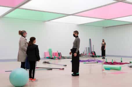 moving things, 2020 - Violaine Lochu & Joao Fiadeiro. Photo Rachael Woodson